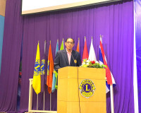 รองผู้ว่าราชการจังหวัดสุราษฎร์ธานี กล่าวต้อนรับและร่วมงานฉลอ ... พารามิเตอร์รูปภาพ 1