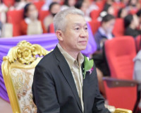 รองผู้ว่าราชการจังหวัดสุราษฎร์ธานี เป็นประธานมอบรางวัล “เพชร ... พารามิเตอร์รูปภาพ 1