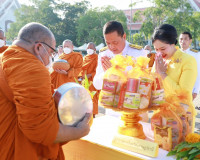ผู้ว่าราชการจังหวัดสุราษฎร์ธานีนำข้าราชการ และ พสกนิกรทุกหมู ... พารามิเตอร์รูปภาพ 11