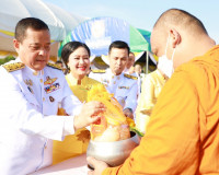 ผู้ว่าราชการจังหวัดสุราษฎร์ธานีนำข้าราชการ และ พสกนิกรทุกหมู ... พารามิเตอร์รูปภาพ 12
