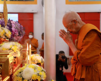 ผู้ว่าราชการจังหวัดสุราษฎร์ธานี ร่วมพิธีอัญเชิญหิรัญบัฏและเค ... พารามิเตอร์รูปภาพ 1