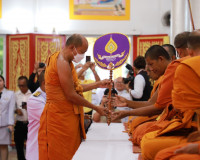 ผู้ว่าราชการจังหวัดสุราษฎร์ธานี ร่วมพิธีอัญเชิญหิรัญบัฏและเค ... พารามิเตอร์รูปภาพ 7