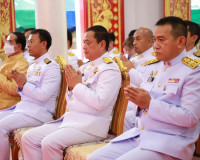ผู้ว่าราชการจังหวัดสุราษฎร์ธานี ร่วมพิธีอัญเชิญหิรัญบัฏและเค ... พารามิเตอร์รูปภาพ 15