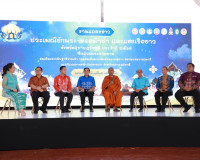 จังหวัดสุราษฎร์ธานีแถลงข่าวงานประเพณีชักพระ-ทอดผ้าป่าและแข่ง ... พารามิเตอร์รูปภาพ 3