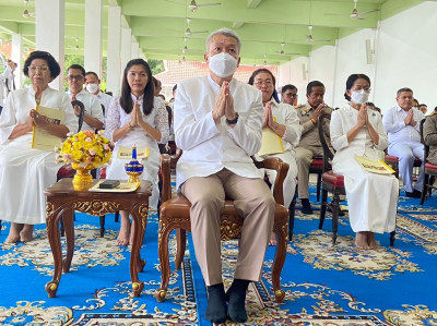 พิธีเจริญพระพุทธมนต์เฉลิมพระเกียรติ พระบาทสมเด็จพระเจ้าอยู่ห ... พารามิเตอร์รูปภาพ 1