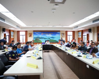 ผู้ว่าฯสุราษฎร์ธานี ร่วมรับฟังการประชุมคณะกรรมการศูนย์อำนวยก ... พารามิเตอร์รูปภาพ 2