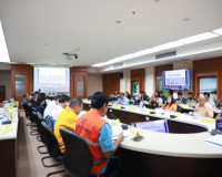 ผู้ว่าฯสุราษฎร์ธานี ร่วมรับฟังการประชุมคณะกรรมการศูนย์อำนวยก ... พารามิเตอร์รูปภาพ 3