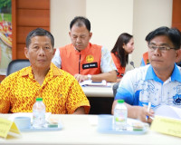 ผู้ว่าฯสุราษฎร์ธานี ร่วมรับฟังการประชุมคณะกรรมการศูนย์อำนวยก ... พารามิเตอร์รูปภาพ 7