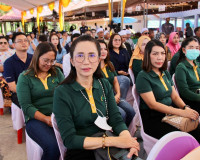 ผู้ว่าราชการจังหวัดสุราษฎร์ธานี ร่วมแสดงความยินดีในพิธีเปิดม ... พารามิเตอร์รูปภาพ 13