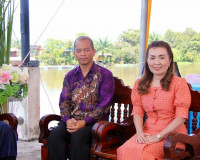 ผู้ว่าราชการจังหวัดสุราษฎร์ธานี ร่วมแสดงความยินดีในพิธีเปิดม ... พารามิเตอร์รูปภาพ 15