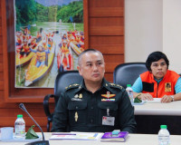 ผู้ว่าฯสุราษฎร์ธานี ร่วมประชุมเตรียมความพร้อมรับสถานการณ์อุท ... พารามิเตอร์รูปภาพ 7