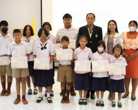 โครงการมอบทุนการศึกษาให้แก่นักเรียนในพื้นที่รอบโรงไฟฟ้าสุราษ ... พารามิเตอร์รูปภาพ 10