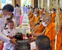 รองผวจ.สุราษฎร์ธานีร่วมถวายผ้ากฐินพระราชทาน ประจำปีพุทธศักรา ... พารามิเตอร์รูปภาพ 4