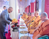 รองผู้ว่าราชการจังหวัดสุราษฎร์ธานี ร่วมถวาย ผ้ากฐินพระราชทาน ... พารามิเตอร์รูปภาพ 6