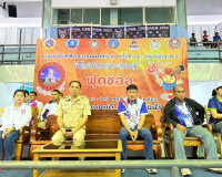 รองผู้ว่าราชการจังหวัดสุราษฎร์ธานี ร่วมให้กำลังใจนักกีฬาและเ ... พารามิเตอร์รูปภาพ 1