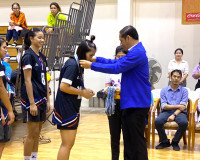 รองผู้ว่าราชการจังหวัดสุราษฎร์ธานี ร่วมให้กำลังใจนักกีฬาและม ... พารามิเตอร์รูปภาพ 5