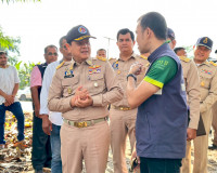 ผู้ว่าฯ สุราษฎร์ธานีนำหัวหน้าส่วนราชการรับฟังปัญหาและความต้อ ... พารามิเตอร์รูปภาพ 6