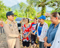 ผู้ว่าฯ สุราษฎร์ธานีนำหัวหน้าส่วนราชการรับฟังปัญหาและความต้อ ... พารามิเตอร์รูปภาพ 7