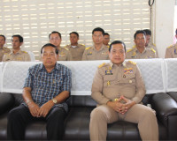 ผู้ว่าฯ สุราษฎร์ธานีนำหัวหน้าส่วนราชการรับฟังปัญหาและความต้อ ... พารามิเตอร์รูปภาพ 9