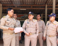 ผู้ว่าฯ สุราษฎร์ธานีนำหัวหน้าส่วนราชการรับฟังปัญหาและความต้อ ... พารามิเตอร์รูปภาพ 20