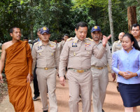 ผู้ว่าฯ สุราษฎร์ธานีนำหัวหน้าส่วนราชการรับฟังปัญหาและความต้อ ... พารามิเตอร์รูปภาพ 23