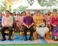 รัฐมนตรีว่าการกระทรวงแรงงาน เป็นประธาน พิธีเททองหล่อพระพุทธร ... พารามิเตอร์รูปภาพ 1