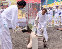 รัฐมนตรีว่าการกระทรวงแรงงาน เป็นประธาน พิธีเททองหล่อพระพุทธร ... พารามิเตอร์รูปภาพ 17