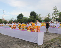 ข้าราชการและประชาชนจังหวัดสุราษฎร์ธานี พร้อมใจร่วมพิธีสวดพระ ... พารามิเตอร์รูปภาพ 10
