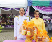 ข้าราชการและประชาชนจังหวัดสุราษฎร์ธานี พร้อมใจร่วมพิธีสวดพระ ... พารามิเตอร์รูปภาพ 11