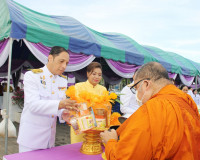 ข้าราชการและประชาชนจังหวัดสุราษฎร์ธานี พร้อมใจร่วมพิธีสวดพระ ... พารามิเตอร์รูปภาพ 13
