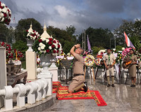 จังหวัดสุราษฎร์ธานี จัดพิธีถวายพวงมาลาและถวายราชสดุดี วันสมเ ... พารามิเตอร์รูปภาพ 11