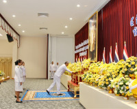 จังหวัดสุราษฎร์ธานีจัดพิธีวางพานพุ่มดอกไม้ถวายราชสักการะ เนื ... พารามิเตอร์รูปภาพ 8