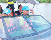 ผู้ว่าราชการจังหวัดสุราษฎร์ธานี ลงพื้นที่ ติดตามการค้นหาพี่ช ... พารามิเตอร์รูปภาพ 13