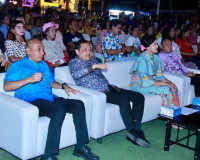 จังหวัดสุราษฎร์ธานี จัดประกวดร้องเพลงไทยลูกทุ่งท้องที่ และท้ ... พารามิเตอร์รูปภาพ 2