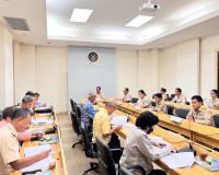 ประธานในการประชุมคณะกรรมการพนักงานเทศบาล จังหวัดสุราษฎร์ธานี ... พารามิเตอร์รูปภาพ 6