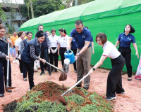 ประธานแม่บ้านมหาดไทยจังหวัดสุราษฎร์ธานี ร่วมกับ ประธานแม่บ้า ... พารามิเตอร์รูปภาพ 8
