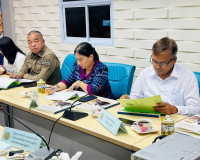 รองผวจ.สุราษฎร์ธานีประชุมให้ความช่วยเหลือประชาชนในการดำเนินค ... พารามิเตอร์รูปภาพ 3