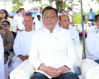 รองผู้ว่าฯสุราษฎร์ธานี ร่วมพิธีปล่อยขบวนแห่ผ้าขึ้นพระธาตุเจด ... พารามิเตอร์รูปภาพ 1
