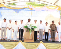 รองผู้ว่าฯสุราษฎร์ธานี ร่วมพิธีปล่อยขบวนแห่ผ้าขึ้นพระธาตุเจด ... พารามิเตอร์รูปภาพ 8