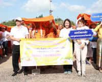 รองผู้ว่าฯสุราษฎร์ธานี ร่วมพิธีปล่อยขบวนแห่ผ้าขึ้นพระธาตุเจด ... พารามิเตอร์รูปภาพ 12