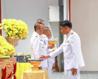 จังหวัดสุราษฎร์ธานีจัดพิธีมอบหนังสือพระราชทานสารานุกรมไทยสำห ... พารามิเตอร์รูปภาพ 13