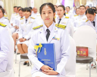 จังหวัดสุราษฎร์ธานีจัดพิธีมอบหนังสือพระราชทานสารานุกรมไทยสำห ... พารามิเตอร์รูปภาพ 19