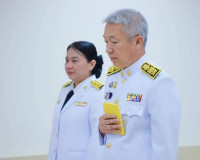 จังหวัดสุราษฎร์ธานี จัดพิธีรับมอบปฏิทินหลวงพุทธศักราช 2567 พ ... พารามิเตอร์รูปภาพ 9