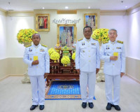 จังหวัดสุราษฎร์ธานี จัดพิธีรับมอบปฏิทินหลวงพุทธศักราช 2567 พ ... พารามิเตอร์รูปภาพ 10