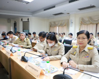 ผู้ว่าราชการจังหวัดสุราษฎร์ธานี ประชุมหัวหน้าส่วนราชการและหน ... พารามิเตอร์รูปภาพ 15