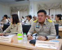 ผู้ว่าราชการจังหวัดสุราษฎร์ธานี ประชุมหัวหน้าส่วนราชการและหน ... พารามิเตอร์รูปภาพ 18