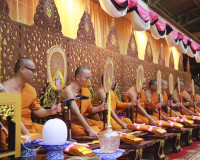 ผู้ว่าฯ สุราษฎร์ธานีเปิดงานสรงน้ำ - ปิดทอง รูปหล่อหลวงพ่อกล่ ... พารามิเตอร์รูปภาพ 6