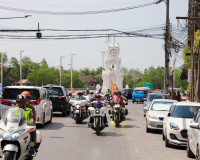 ผู้ว่าราชการจังหวัดสุราษฎร์ธานี ควบบิ๊กไบค์ นำขบวนชมรมบิ๊คไบ ... พารามิเตอร์รูปภาพ 13