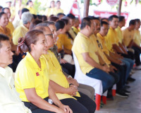 ผู้ว่าฯสุราษฎร์ธานี นำหัวหน้าส่วนราชการ พี่น้องประชาชน ร่วมป ... พารามิเตอร์รูปภาพ 6