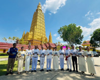 ผู้ว่าฯ สุราษฎร์ธานีร่วมเข้าสักการะพระบรมสารีริกธาตุ และพระอ ... พารามิเตอร์รูปภาพ 16